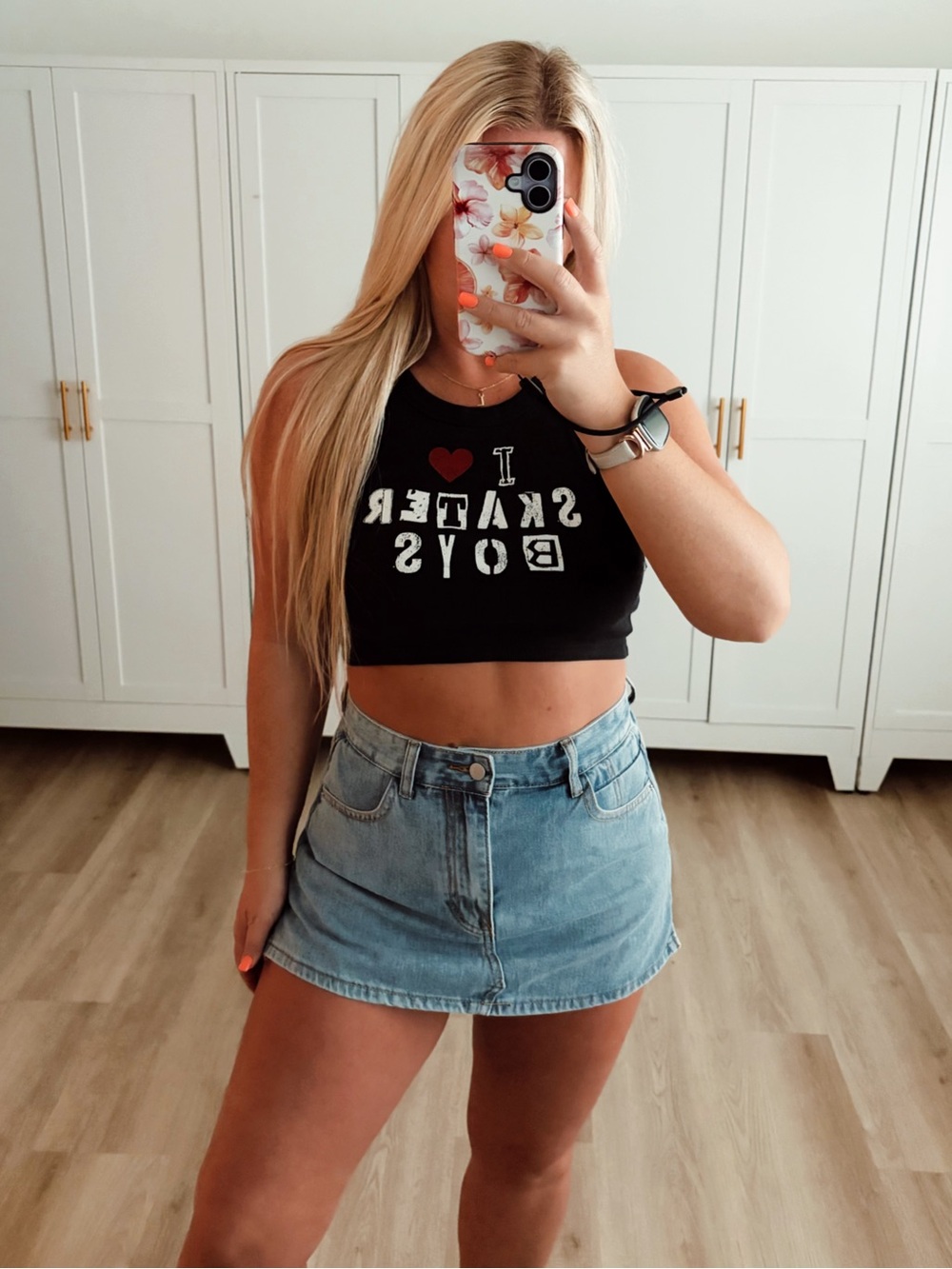 Black Graphic Crop Tank Top - 'I ♥ Skater Boys